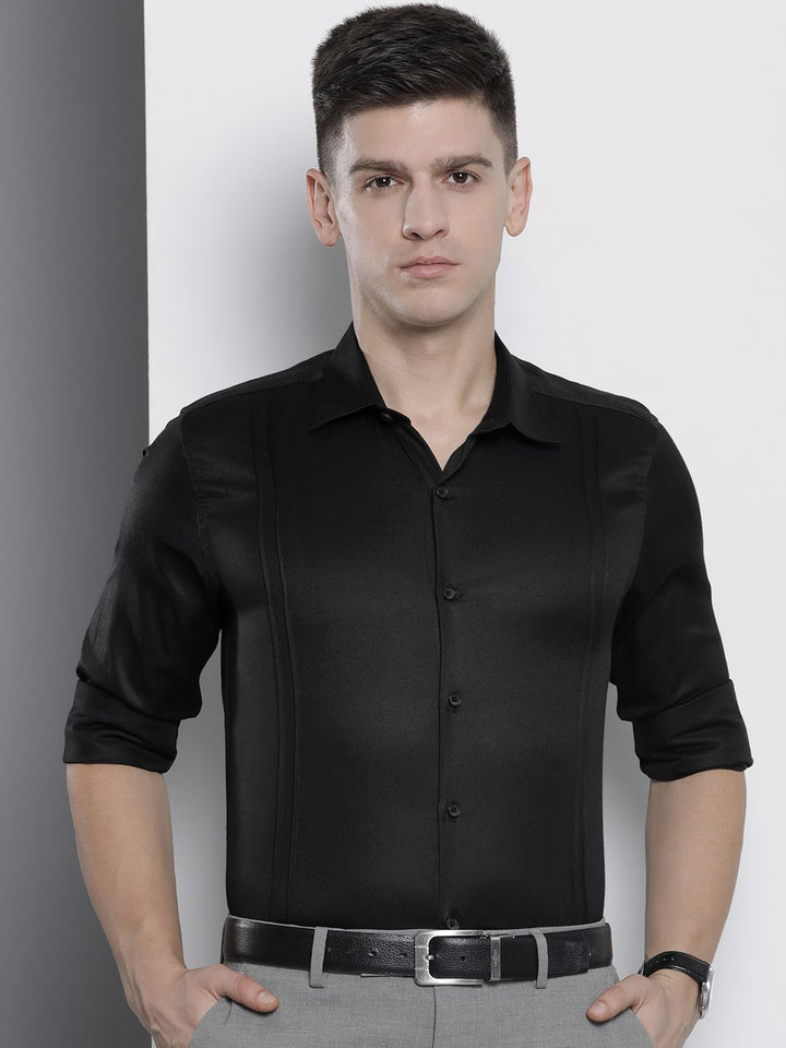 The Indian Garage Co. X Luxe Men Black Slim Fit Opaque Formal Shirt
