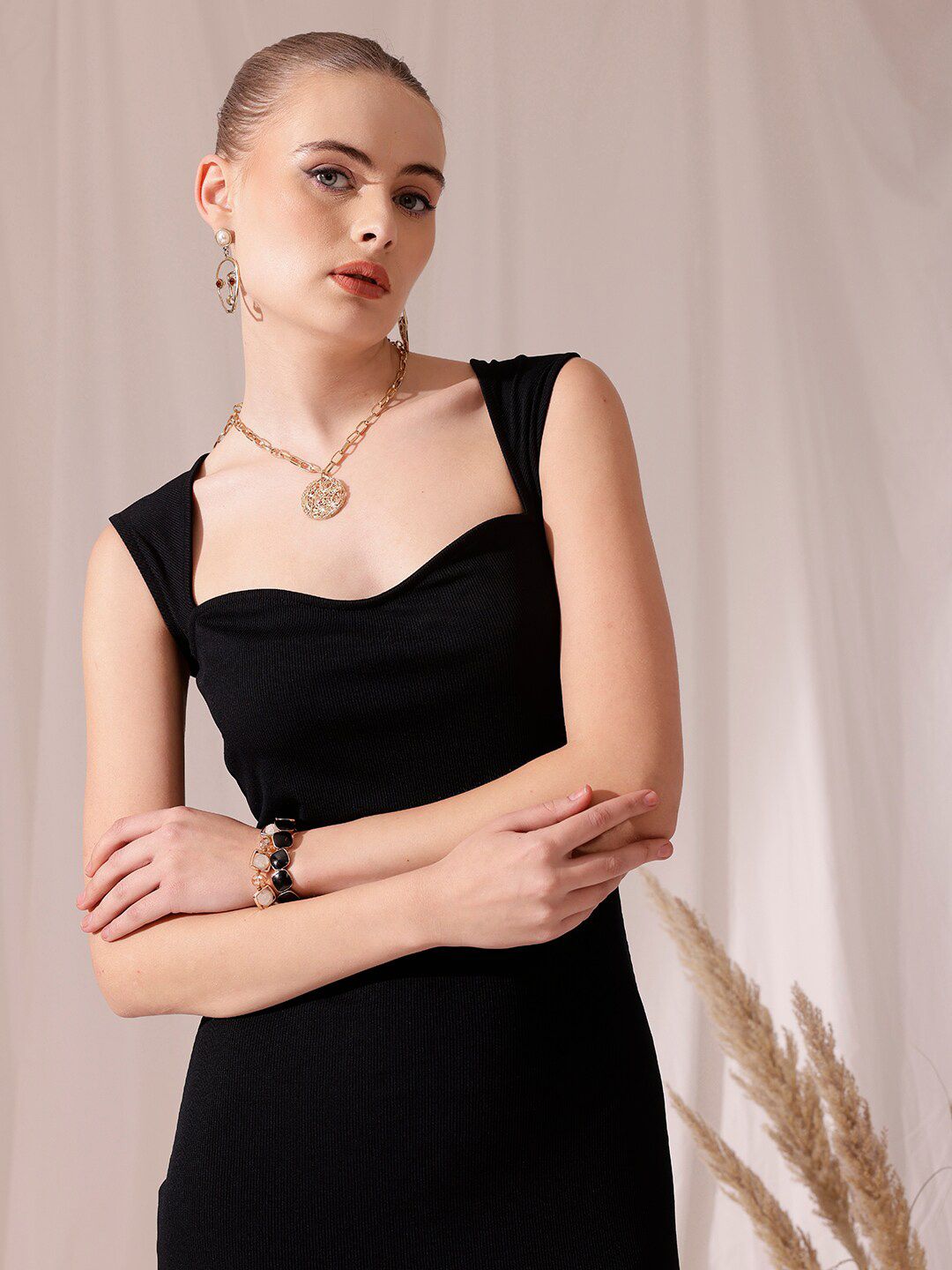 STREET 9 Sweetheart Neck Sleeveless Bodycon Dress