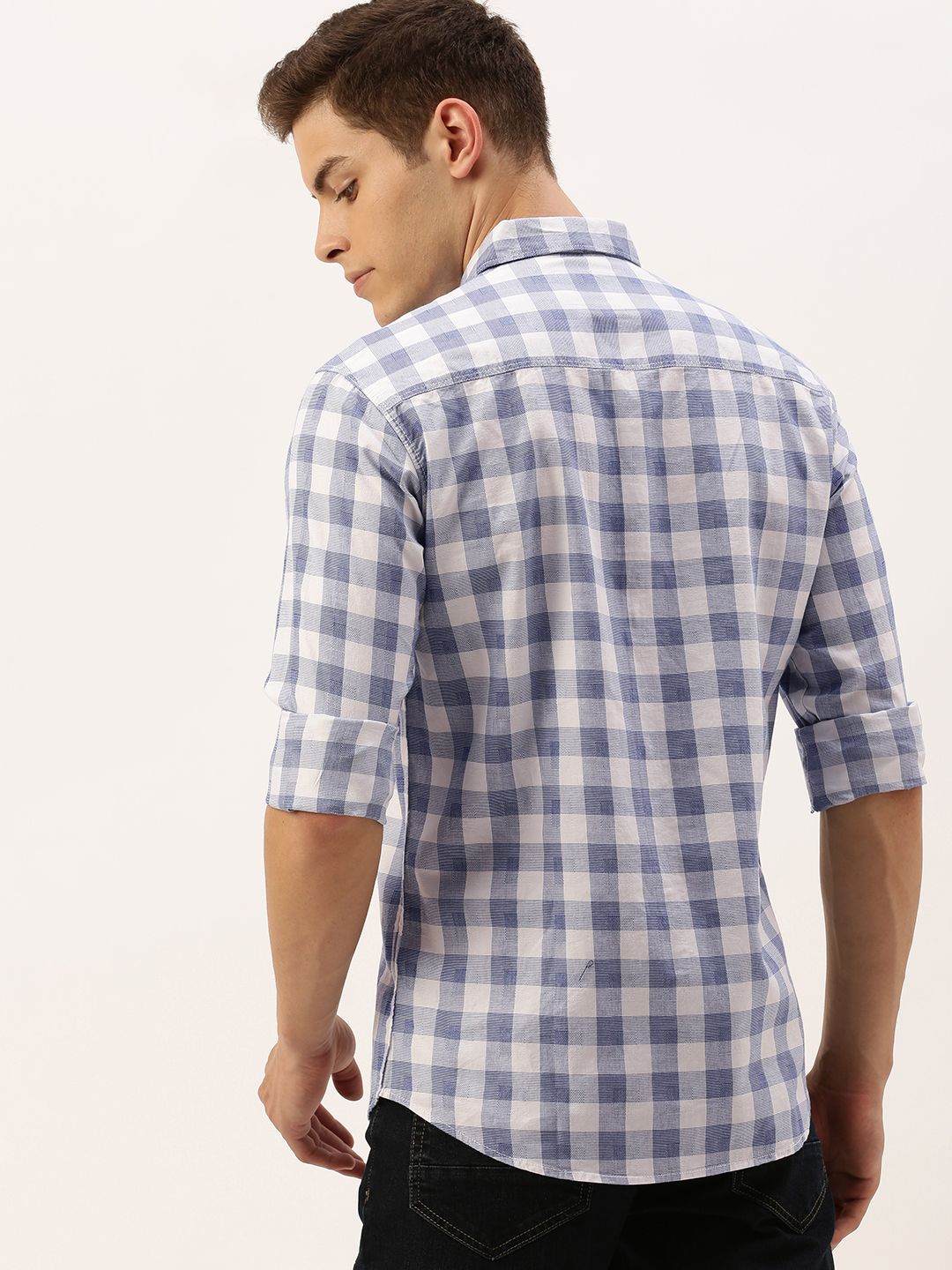 The Indian Garage Co Men White & Blue Slim Fit Checked Casual Shirt