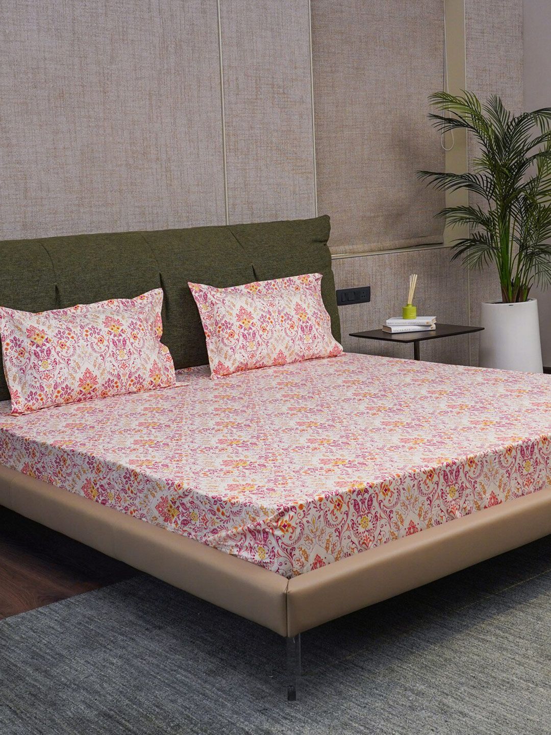 URBAN SPACE Peach-Coloured Printed Cotton 200 TC Single Bedsheet With 2 Pillow Covers