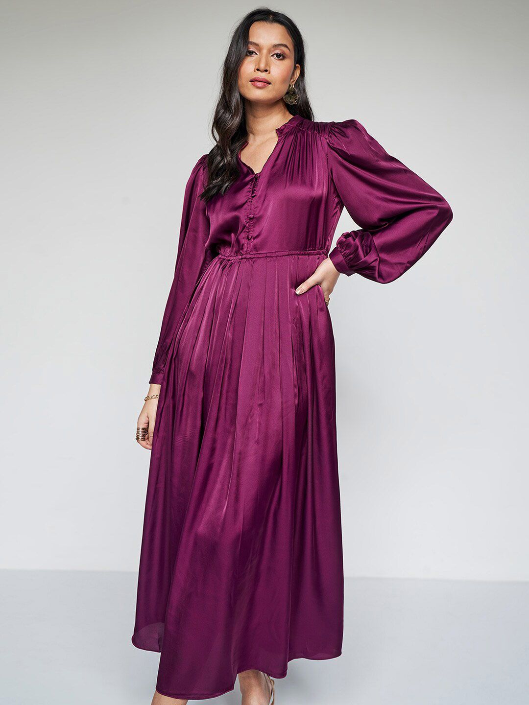 AND Cuffed Sleeves Mandarin Collar Pleated Fit & Flare Midi Dress