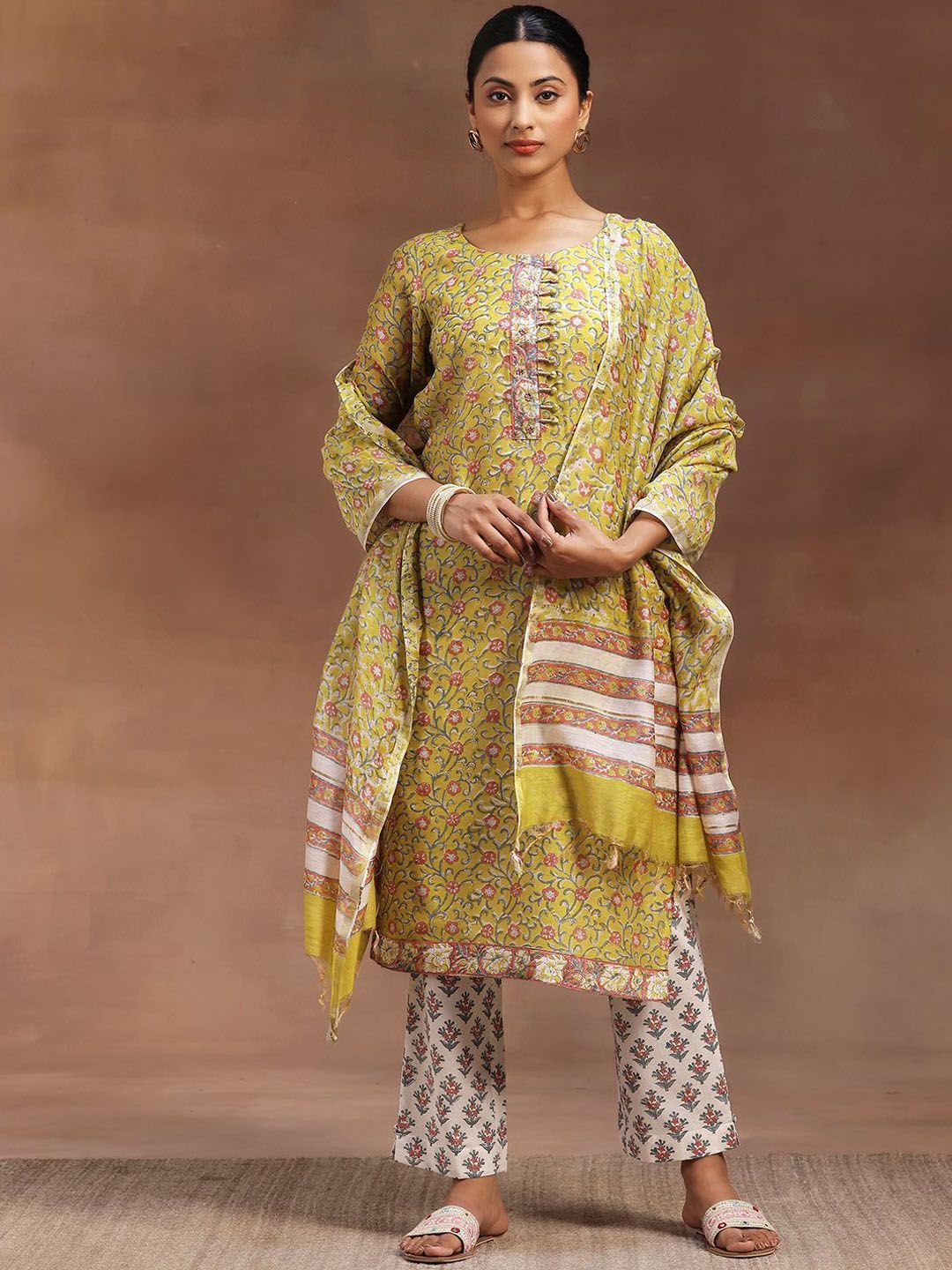 Libas Floral Printed Regular Pure Cotton Straight Kurta with Trousers & Dupatta