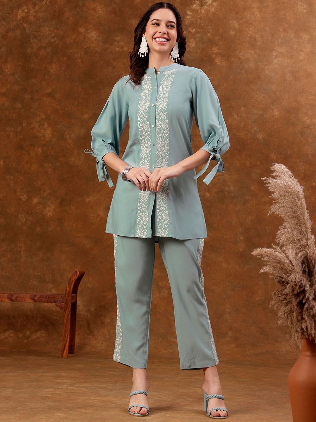 Anouk Blue Embroidered Silk Blend Tunic With Trousers