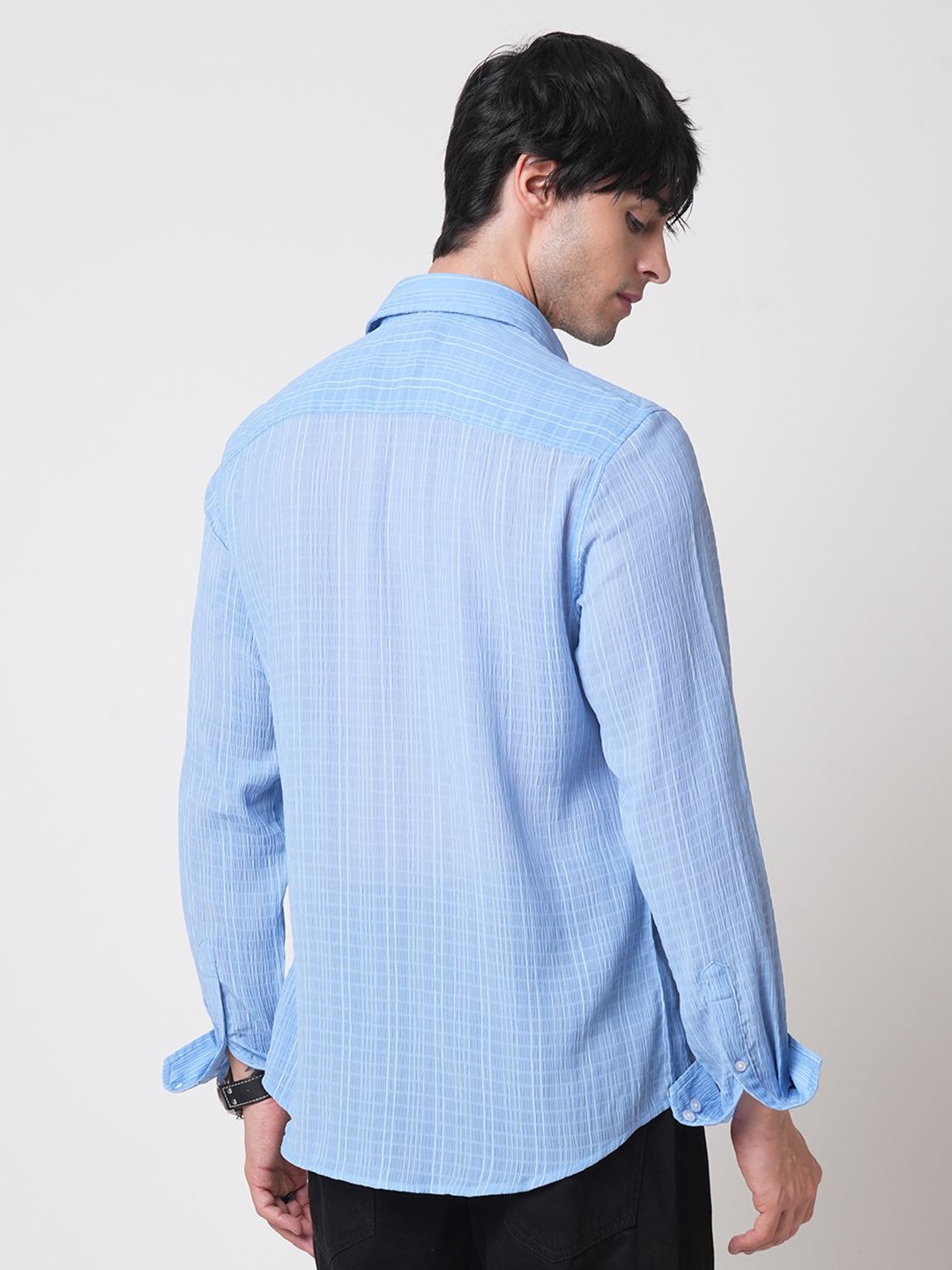 VASTRADO Men Classic Spread Collar Pinstripes Striped Slim Fit Casual Shirt