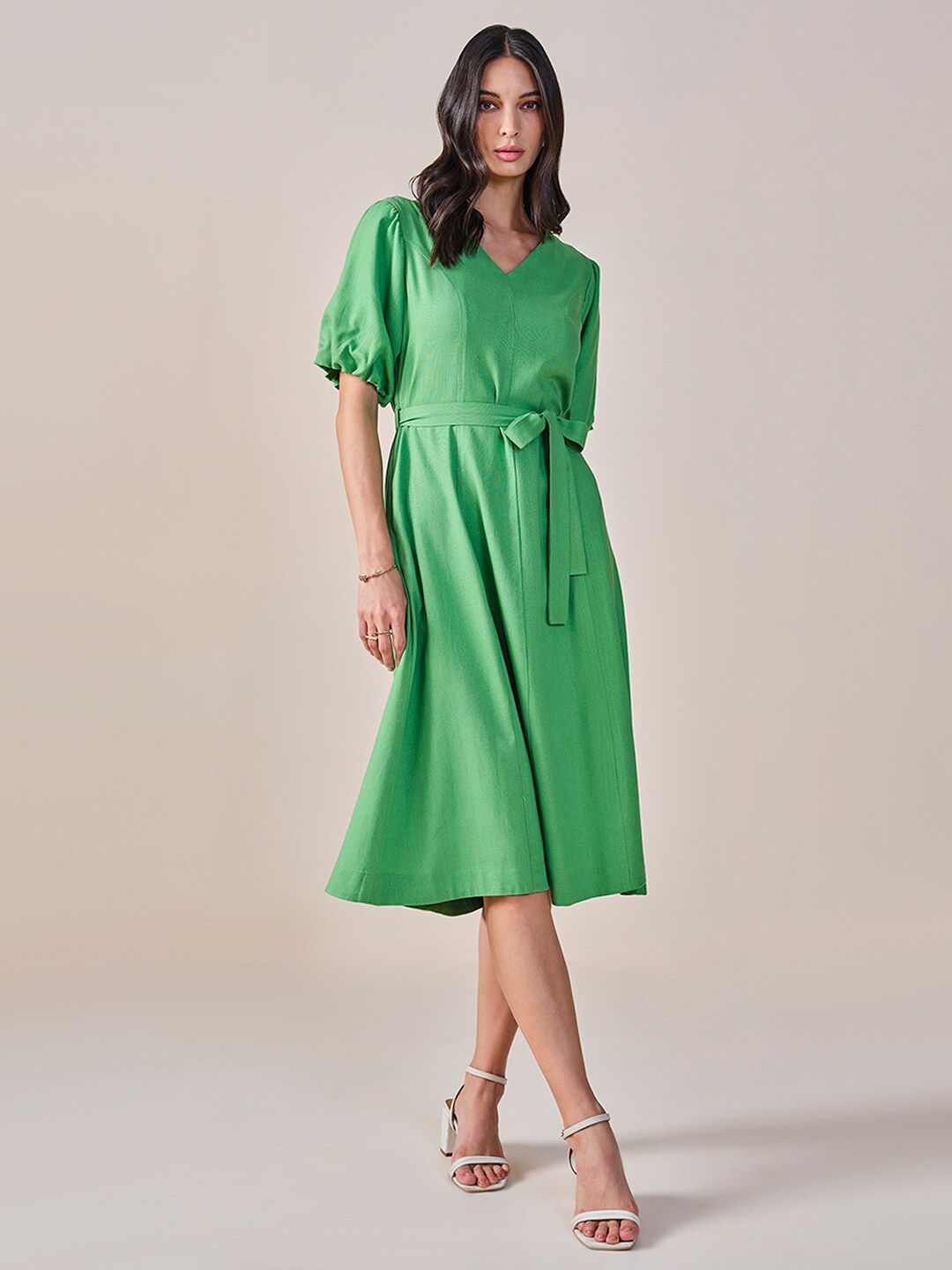 AND V-Neck Puff Sleeves Tie-Ups A-Line Dress
