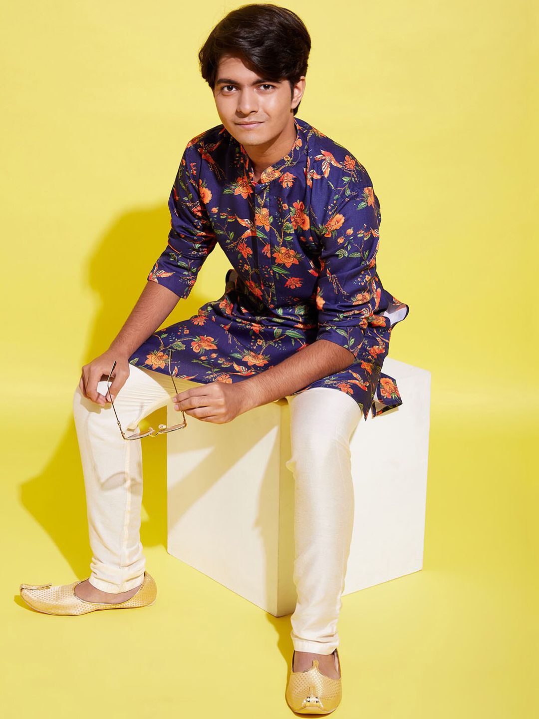 VASTRAMAY Boys Navy Blue Floral Printed Gotta Patti Kurta with Pyjamas