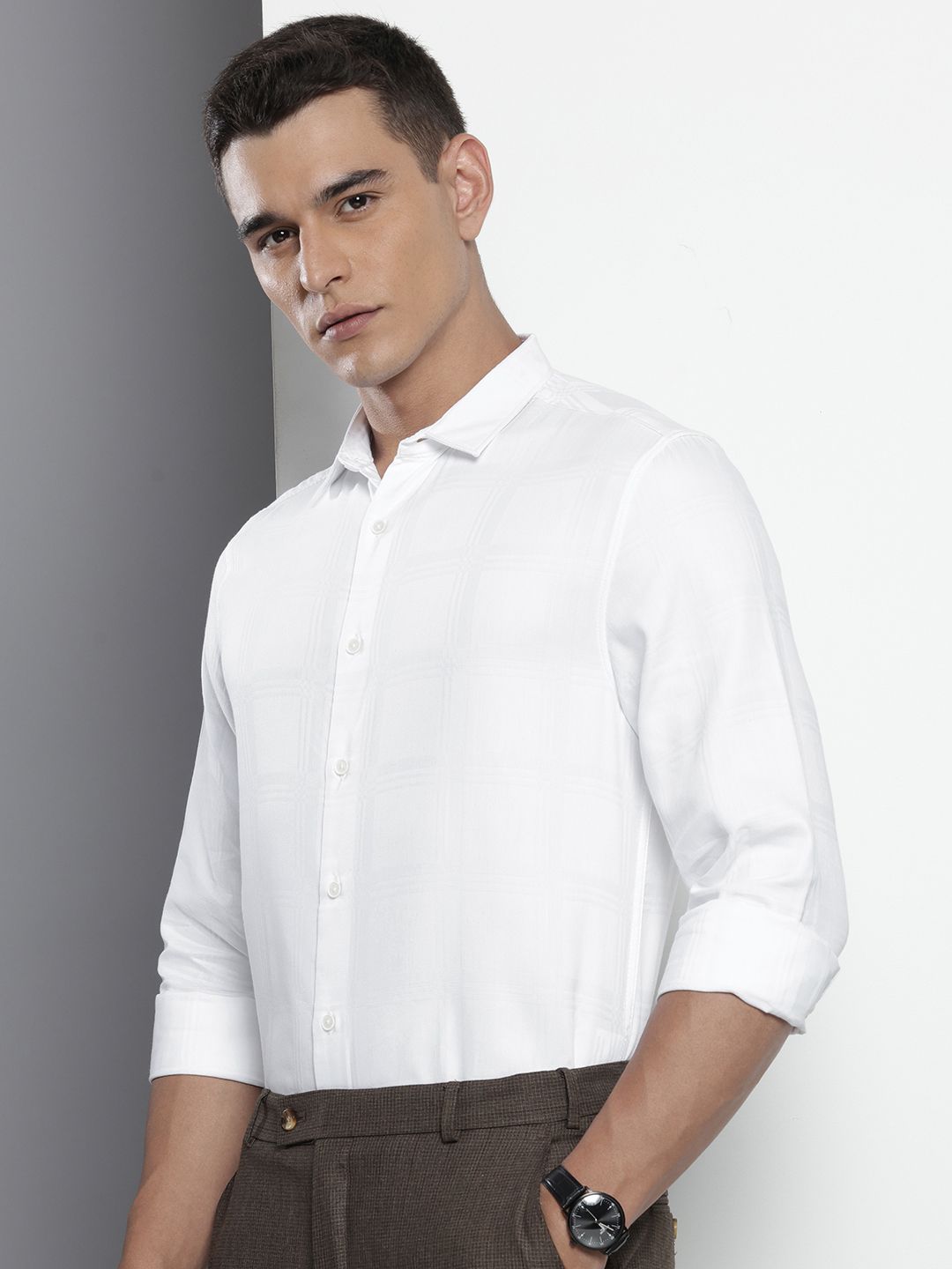 The Indian Garage Co Self-Checked Slim Fit Smart Casual Shirt