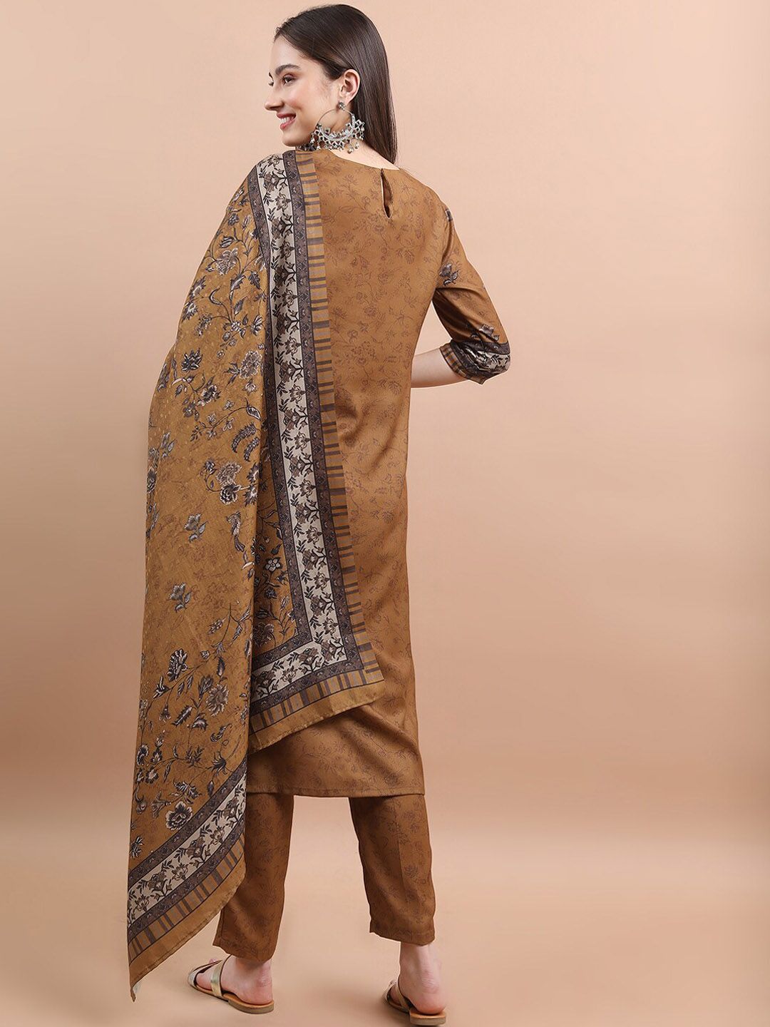 Vishudh Floral Printed Regular Kurta with Trousers & With Dupatta