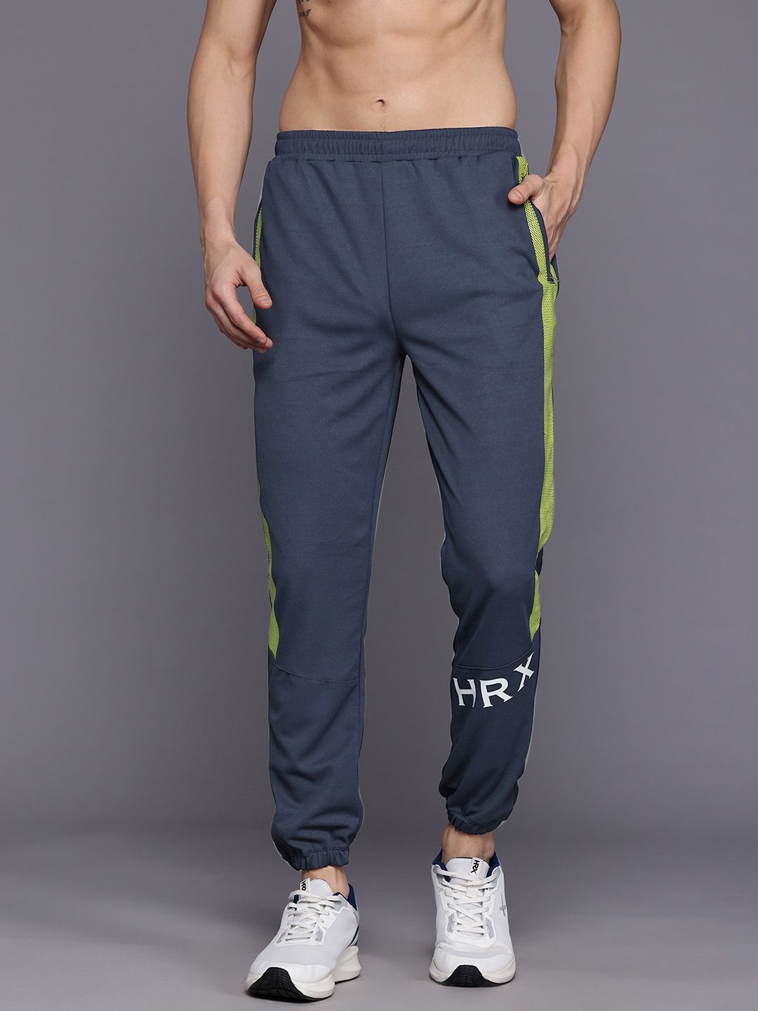 HRX by Hrithik Roshan Men Side Stripes Rapid-Dry Training Joggers