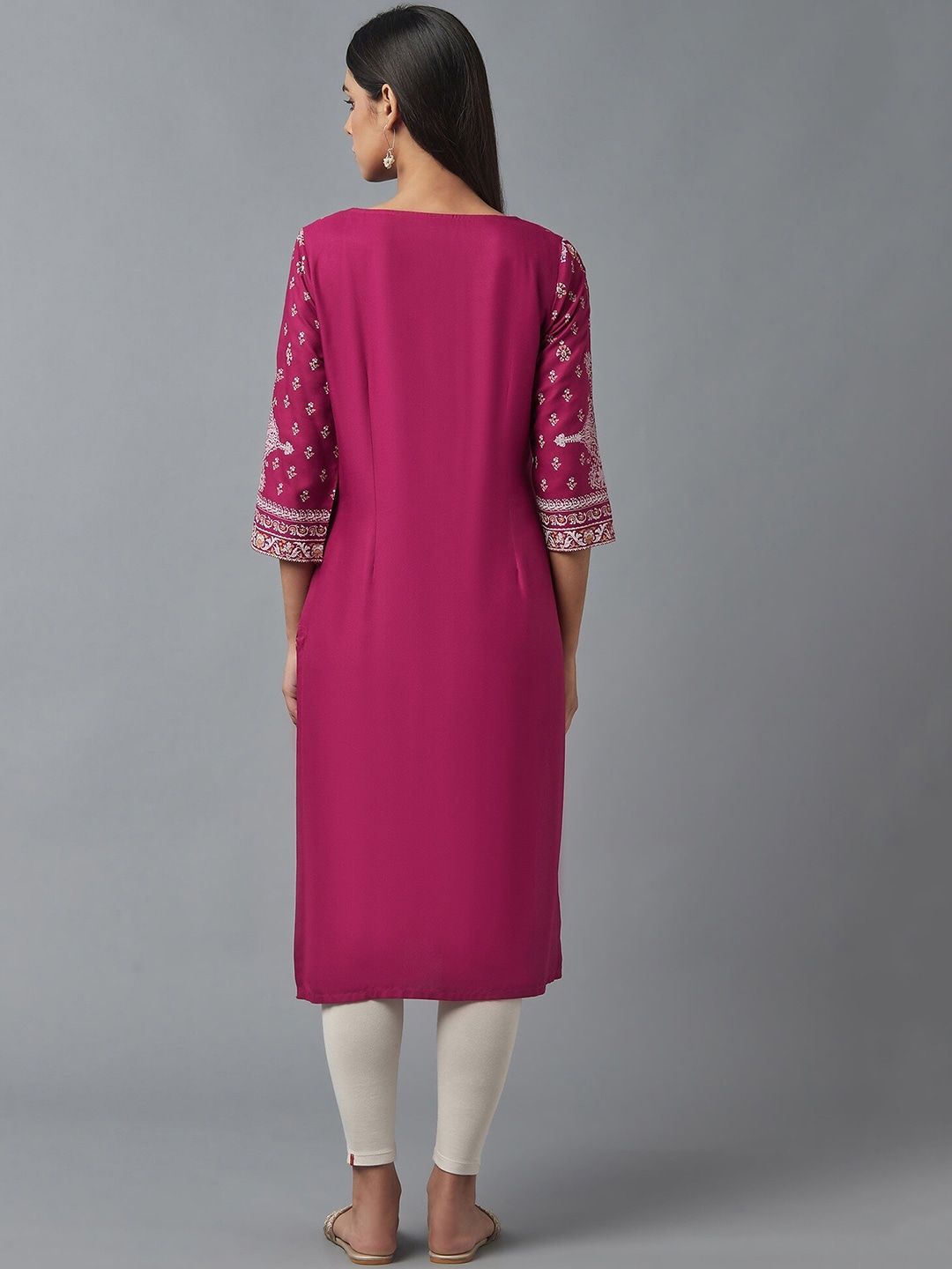 W Women Pink & White Ethnic Printed Kurta