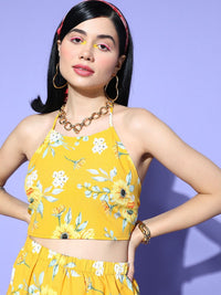Berrylush Women Yellow Printed Top with Shorts