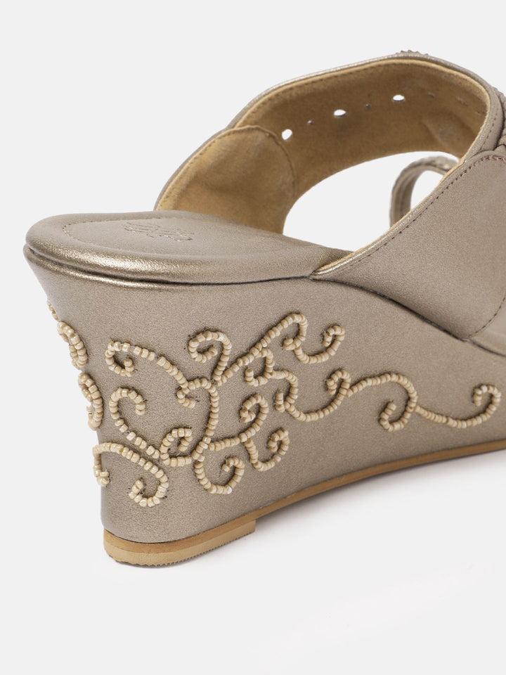 House of Pataudi Ethnic Embellished Wedge Heel