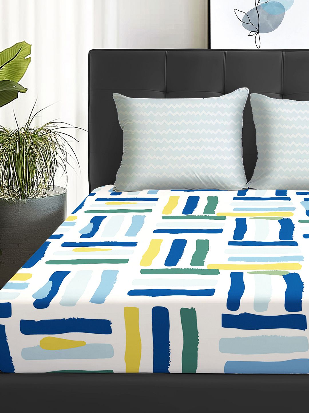 Story@home  Arena White & Blue Geometric Printed 180 TC Queen Bedsheet & 2 Pillow Covers