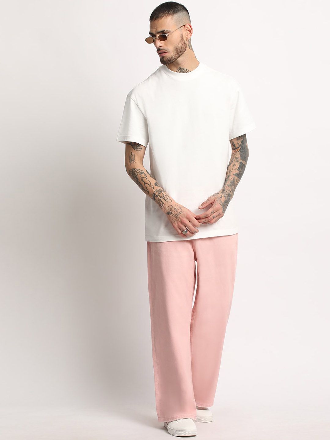 THE BEAR HOUSE Men Straight Fit Clean Look Pure Cotton Jeans