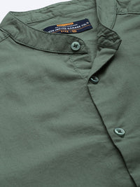 The Indian Garage Co Men Olive Green Solid Casual Shirt