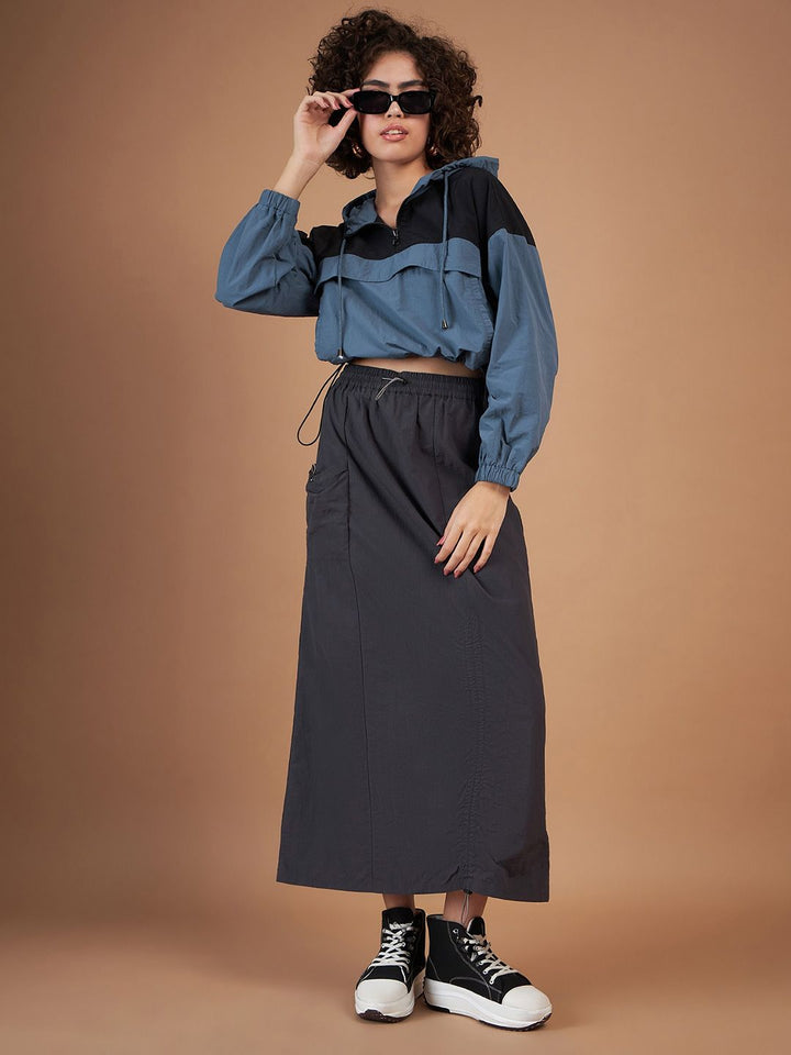 SASSAFRAS Colourblocked Crop Parachute Sweatshirt