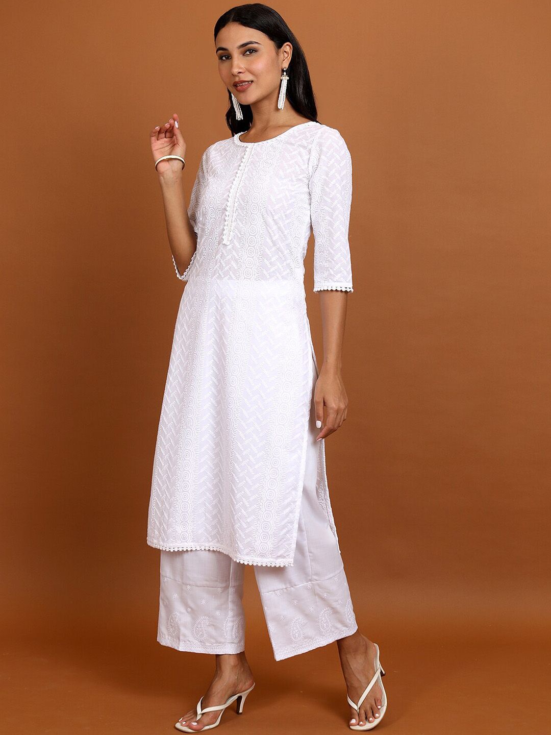 Vishudh Woven Design Round Neck Straight Kurta