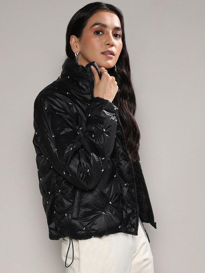 Kampus Sutra Hitam Hiasan Windcheater Puffer Jaket