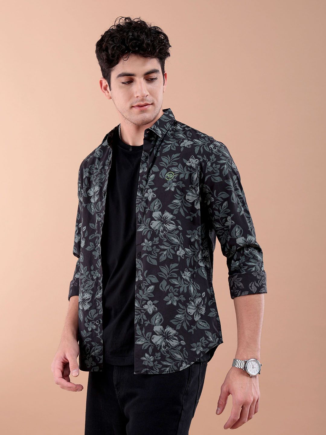 The Indian Garage Co Men Black & Grey Slim Fit Floral Printed Casual Shirt