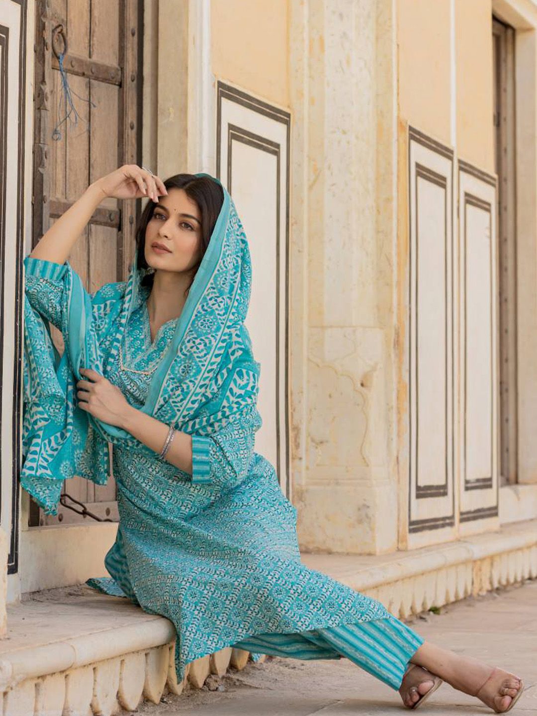 Varanga Ethnic Motifs Printed Regular Mirror Work Kurta with Trousers & With Dupatta
