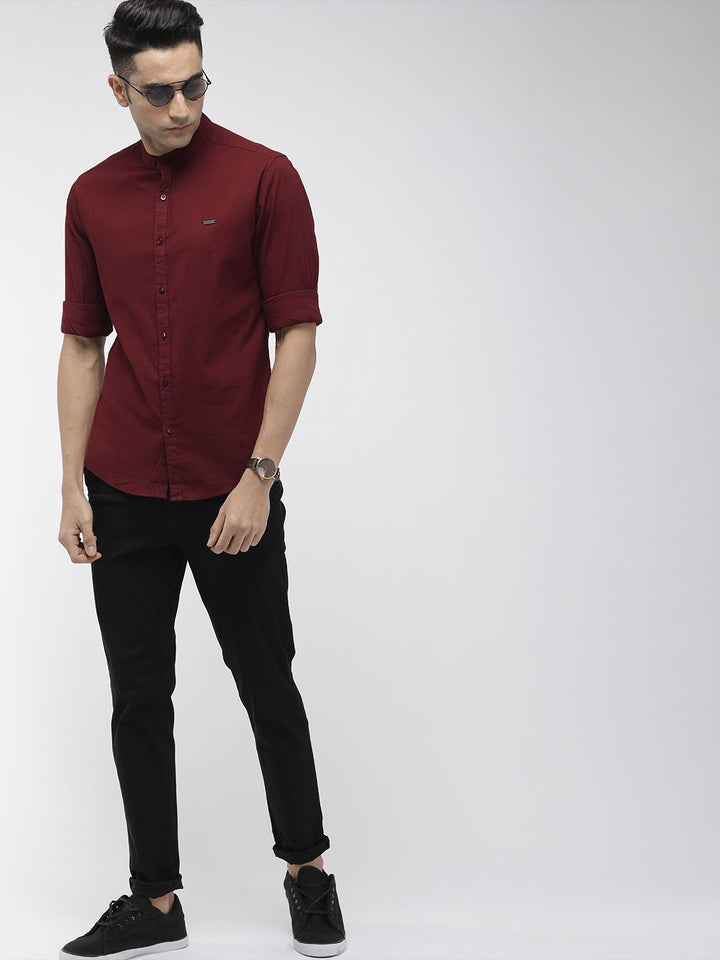 The Indian Garage Co Men Maroon Slim Fit Solid Casual Shirt