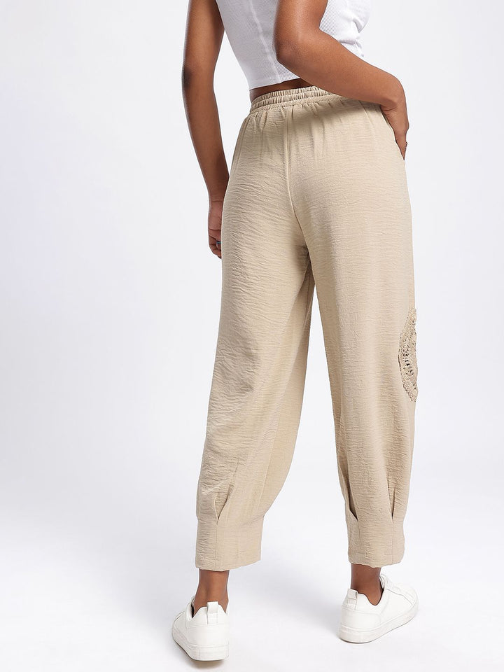 DressBerry Women Crinkled Relaxed Fit Trousers