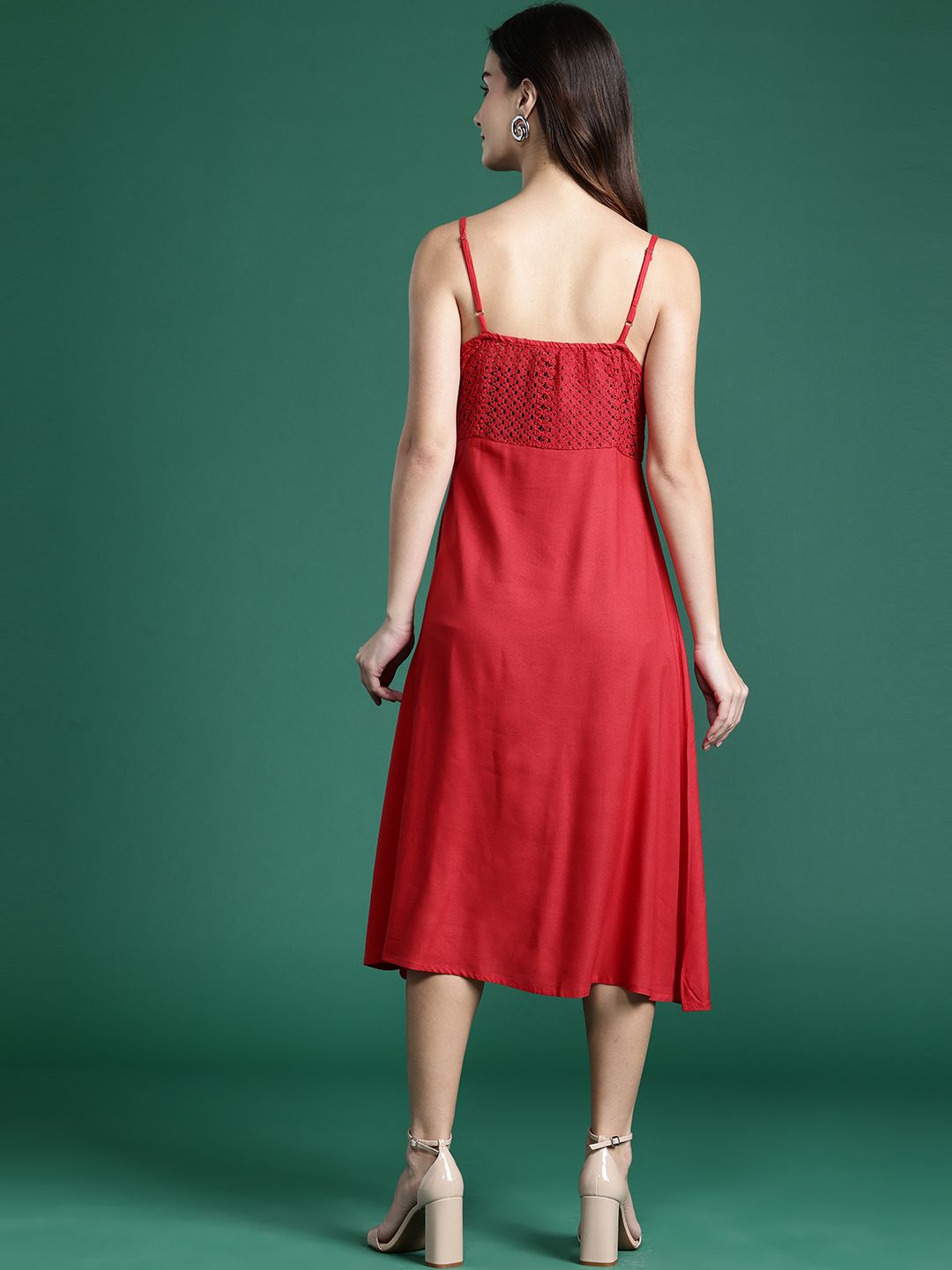 Pakaian Midi Fit & Flare Dressberry Fit & Flare