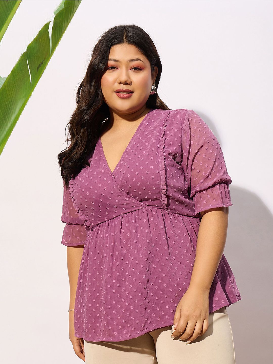 SASSAFRAS Curve Plus Size Self Design Puff Sleeve Empire Top