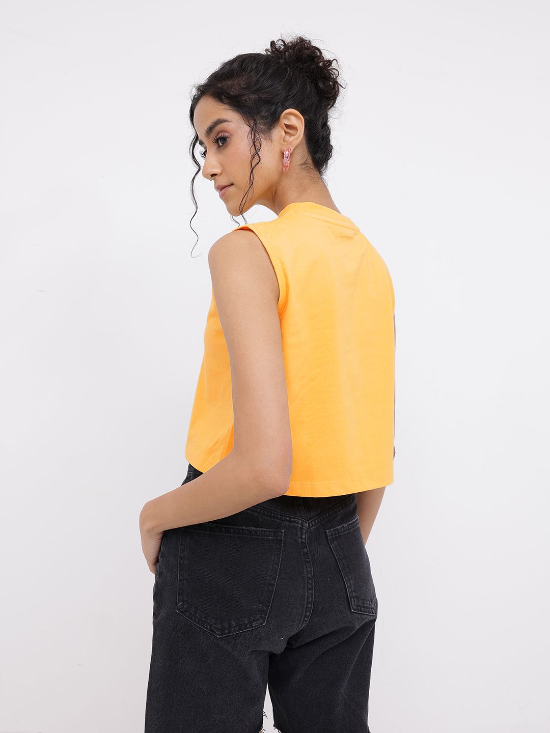 DressBerry Feel Good Thrivin Typo Printed Sleeveless Crop T-shirt