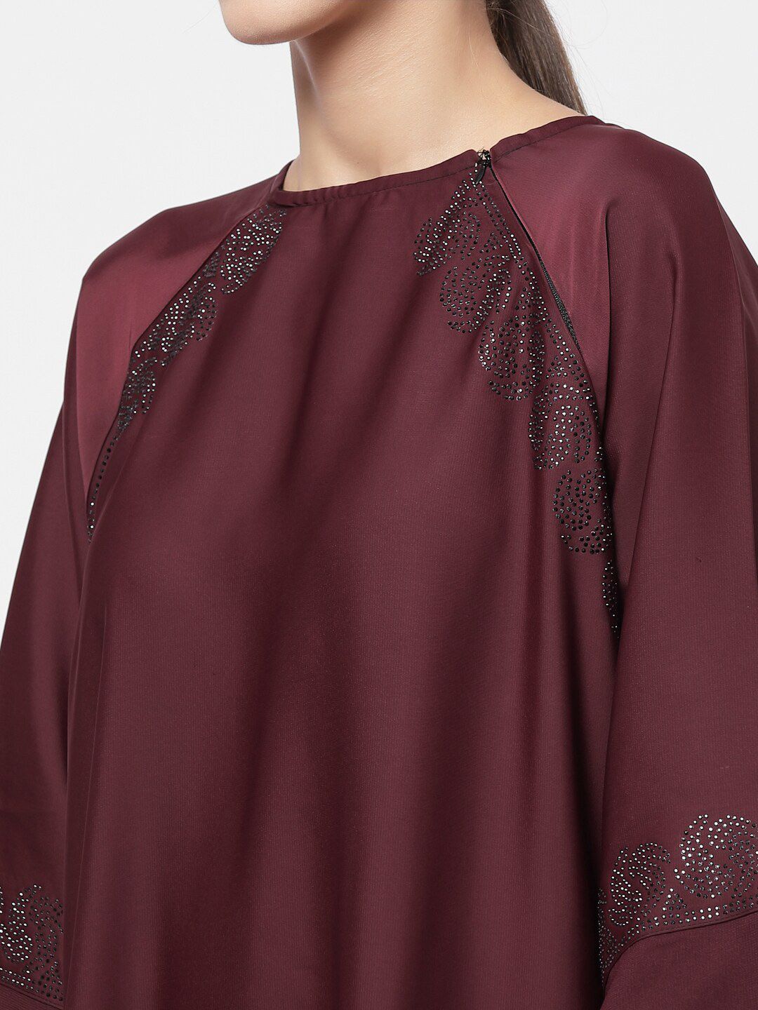 KLOTTHE Women Maroon Embellished Abaya Burqa With Hijab