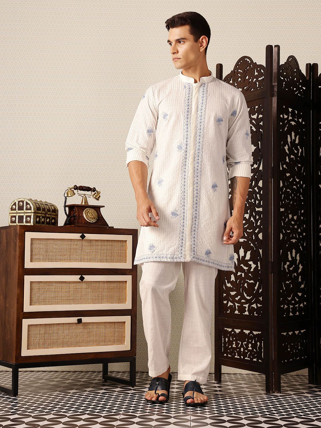 House of Pataudi Striped Jashn Pure Cotton Kurta with Trousers