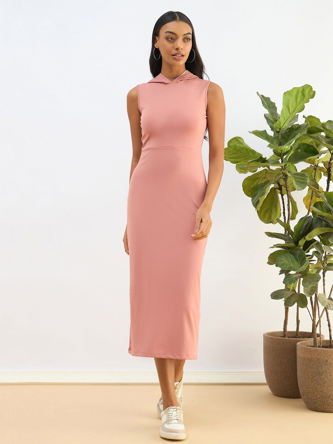 SASSAFRAS BASICS Bodycon Hooded Midi Dress