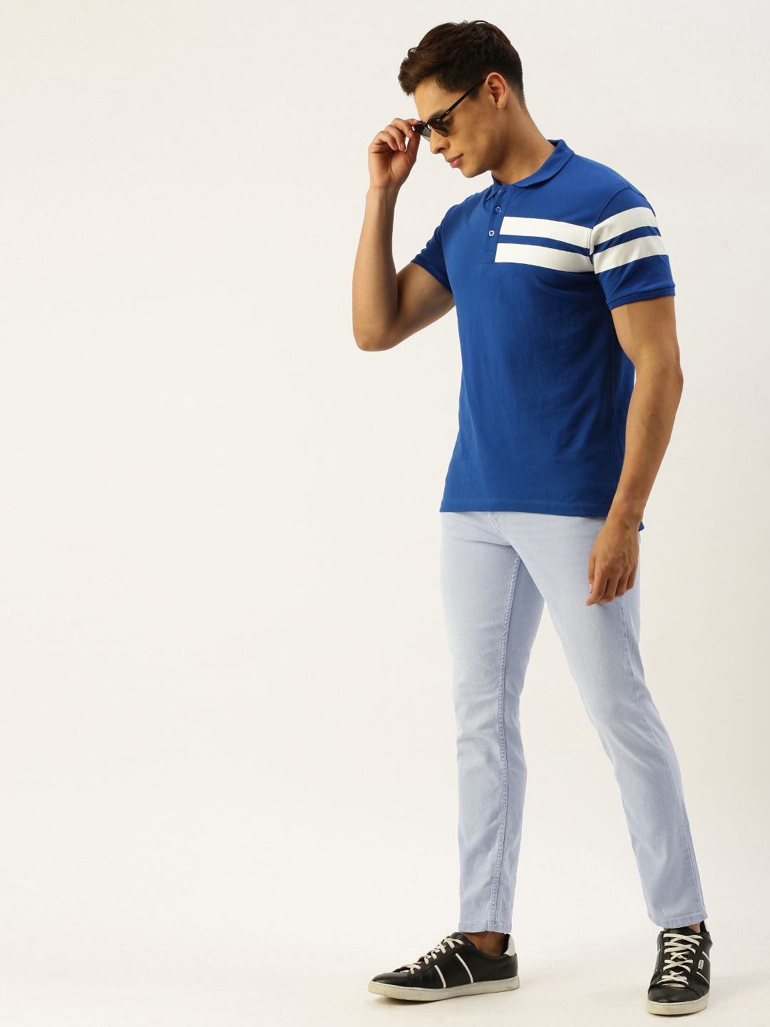 The Indian Garage Co Men Blue Slim Fit Low-Rise Clean Look Stretchable Jeans