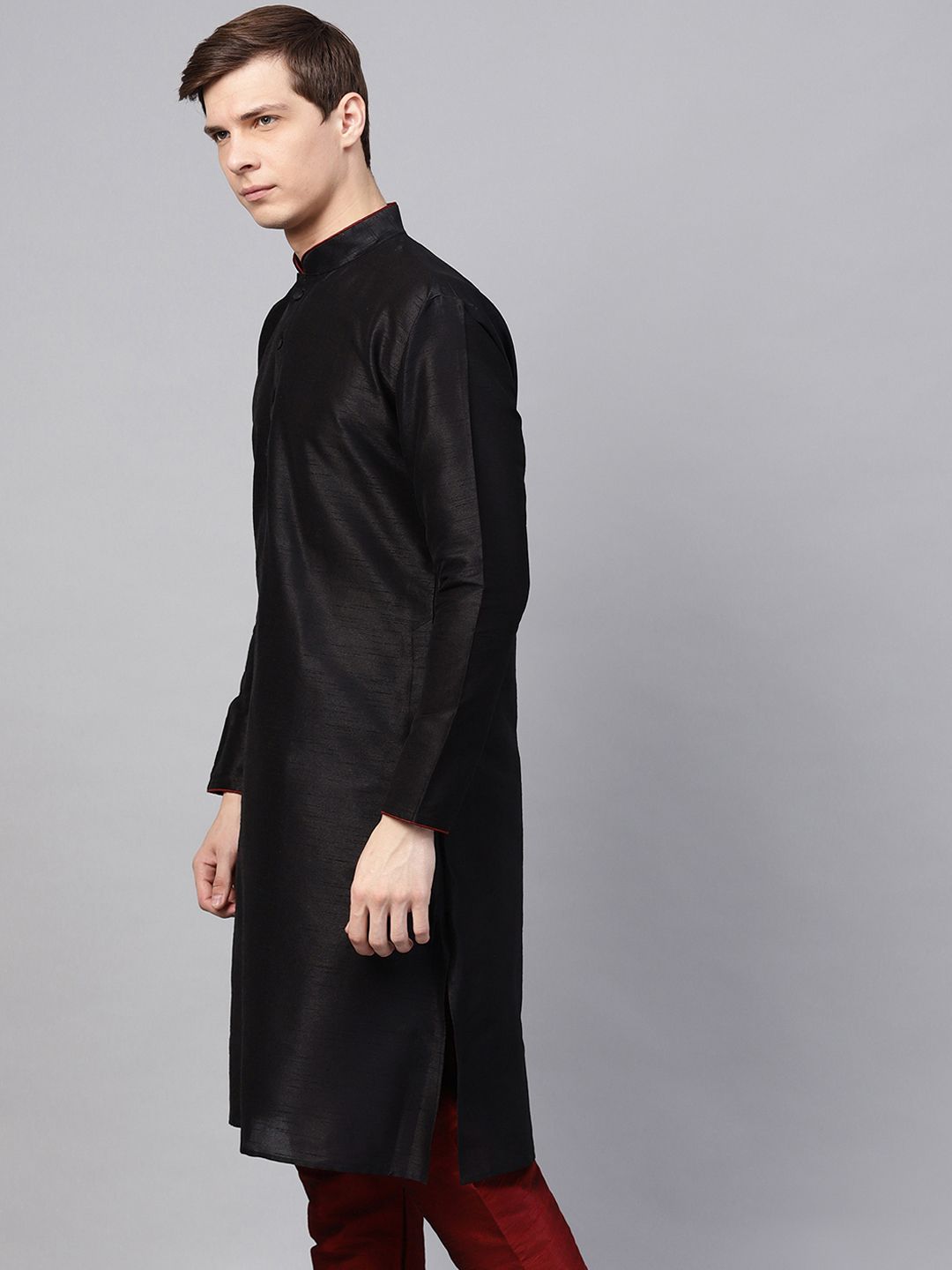 SOJANYA Men Black Solid Straight Kurta