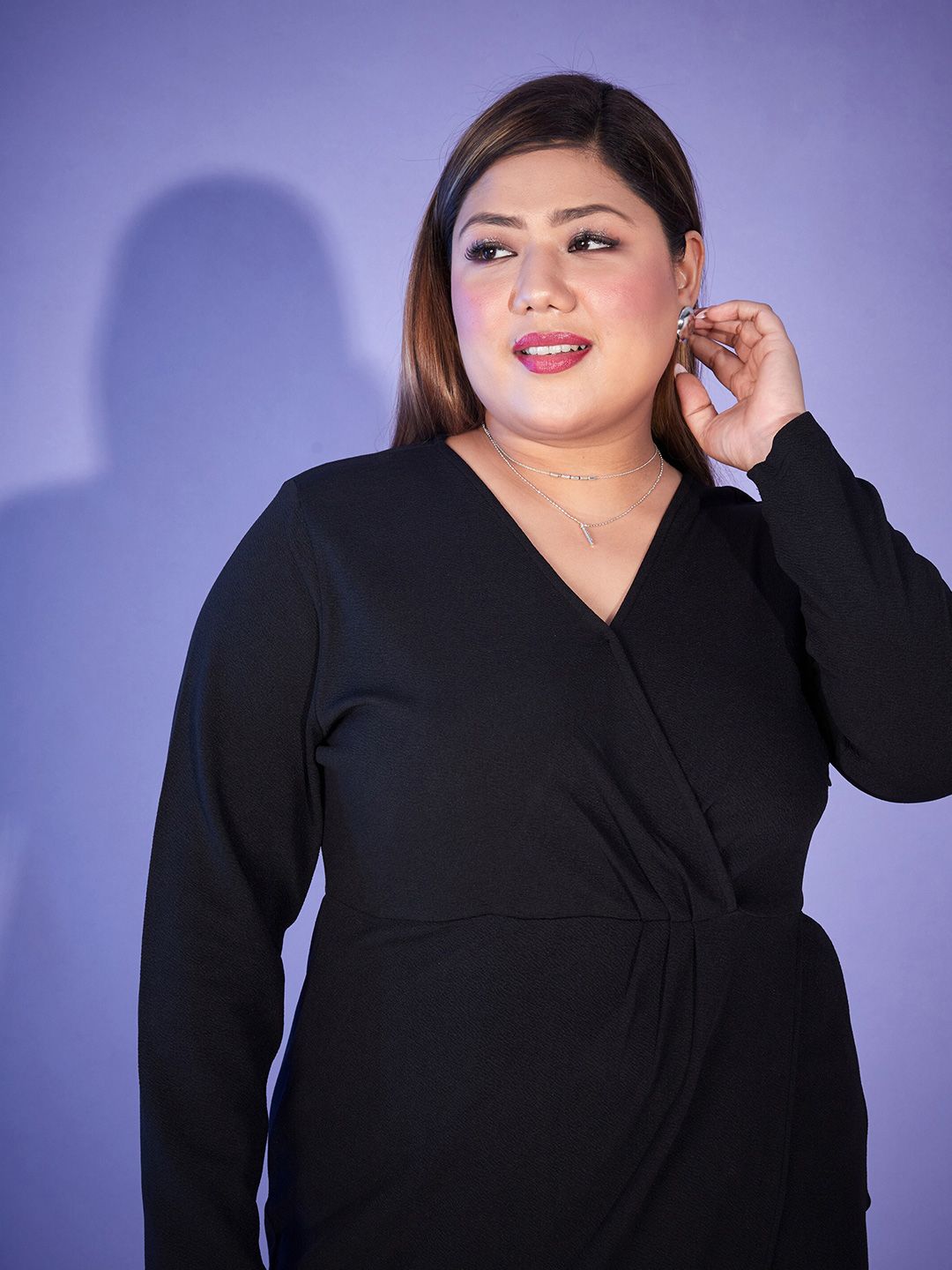 SASSAFRAS Curve Plus Size Black V-Neck Sheath Midi Dress