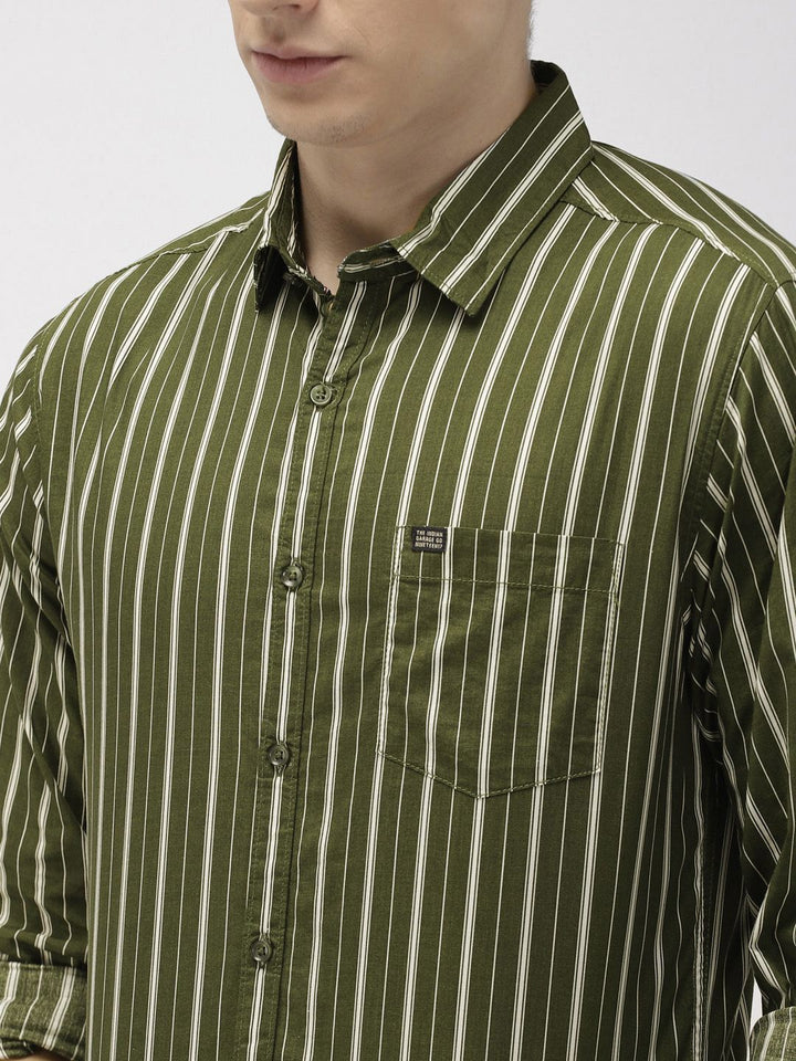 The Indian Garage Co Men Olive Green & White Slim Fit Striped Casual Shirt