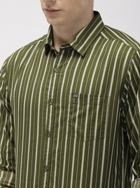 The Indian Garage Co Men Olive Green & White Slim Fit Striped Casual Shirt