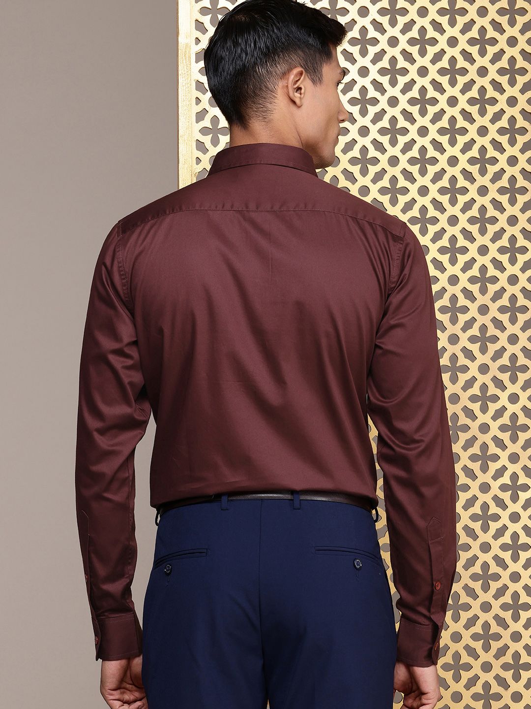 House of Pataudi Self Design Pure Cotton Opaque Party Shirt
