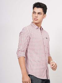 The Indian Garage Co Men White & Red Slim Fit Checked Casual Shirt