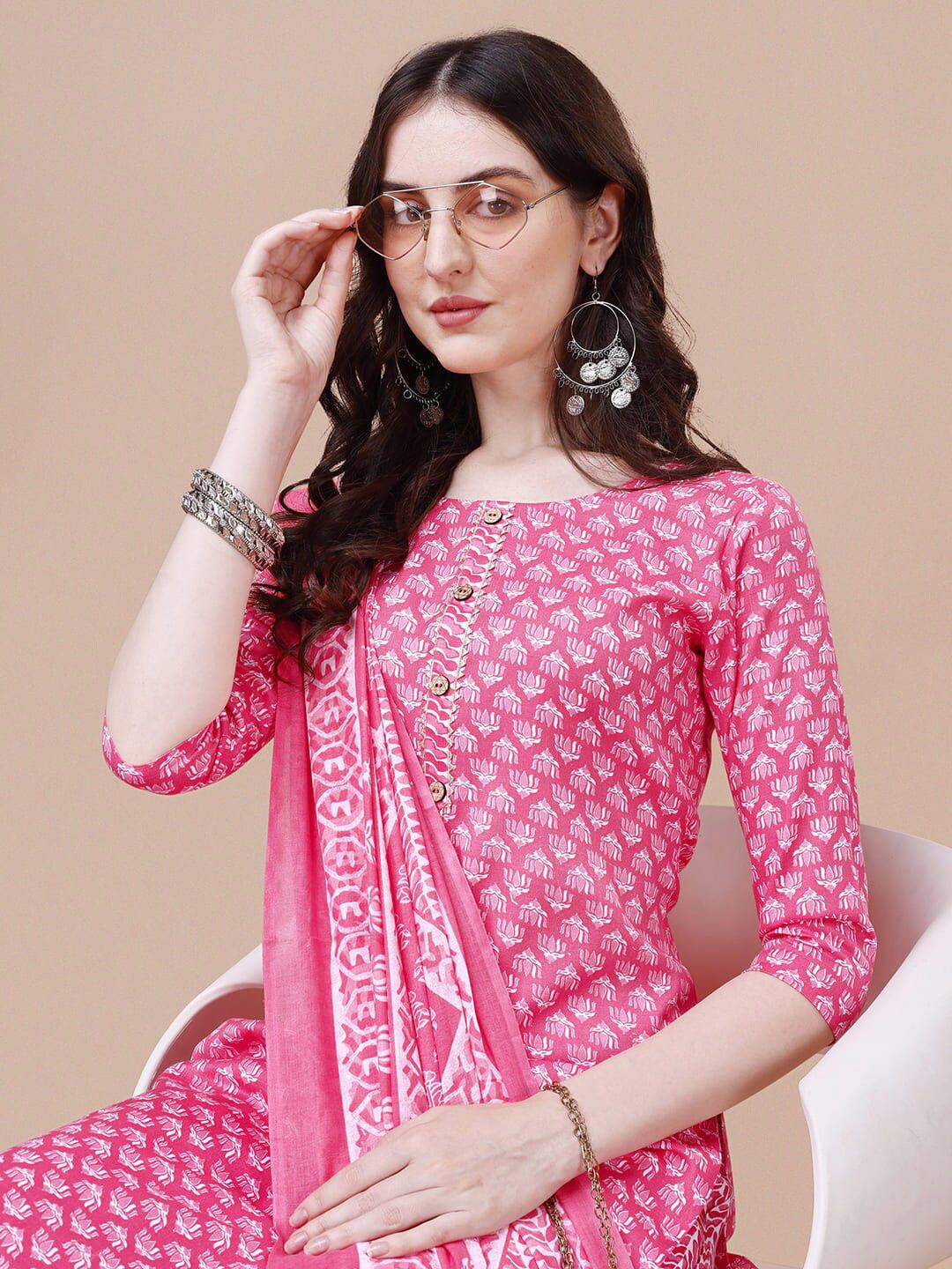 KALINI Ethnic Motifs Printed Gotta PattiStraight Kurta & Trouser With Dupatta