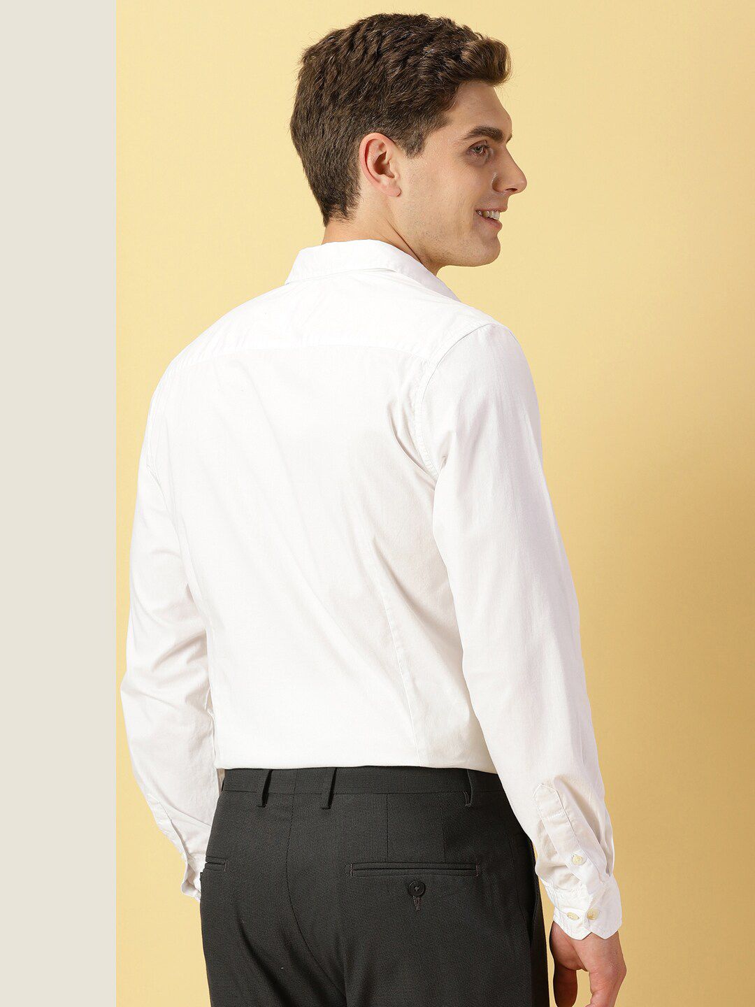 Thomas Scott Spread Collar Slim Fit Classic Casual Shirt