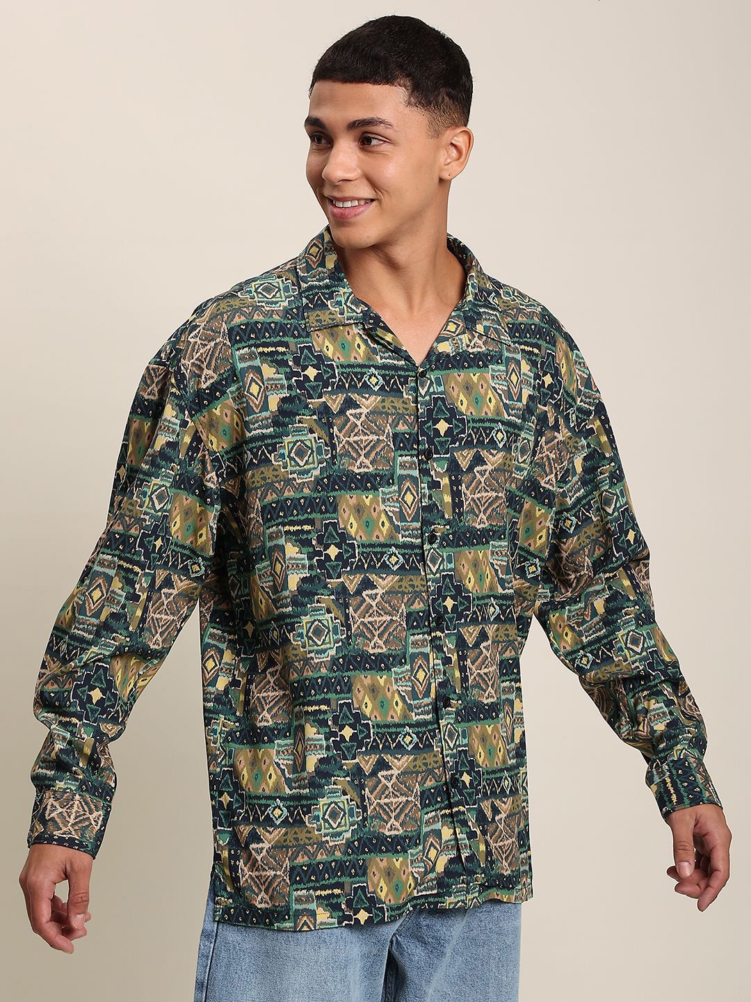 Bene Kleed Men Abstract Printed Opaque Oversize Casual Shirt