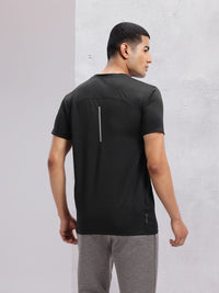 HRX by Hrithik Roshan Brand Logo Printed Raglan Sleeves Rapid-Dry Training T-shirt
