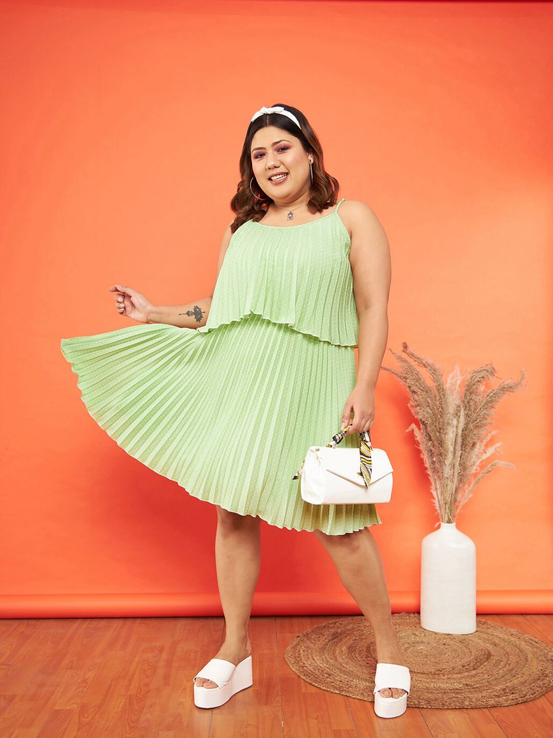 SASSAFRAS Curve Plus Size Crepe A-Line Dress