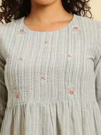 W Vertical Stripes A-Line Top