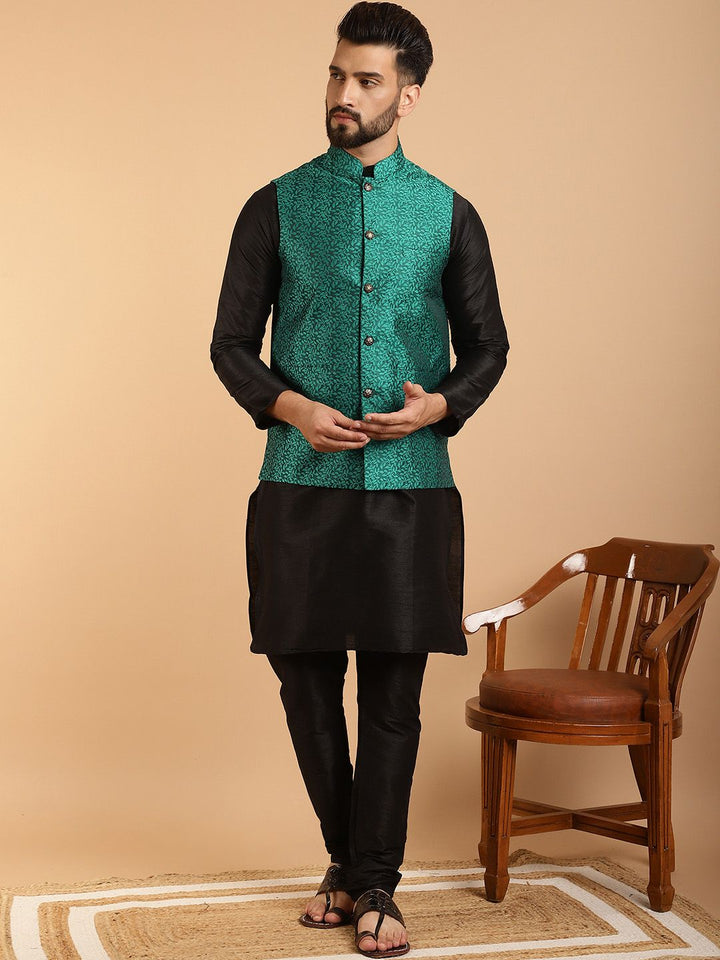 SOJANYA Men Black Solid Kurta with Churidar & Nehru Jacket