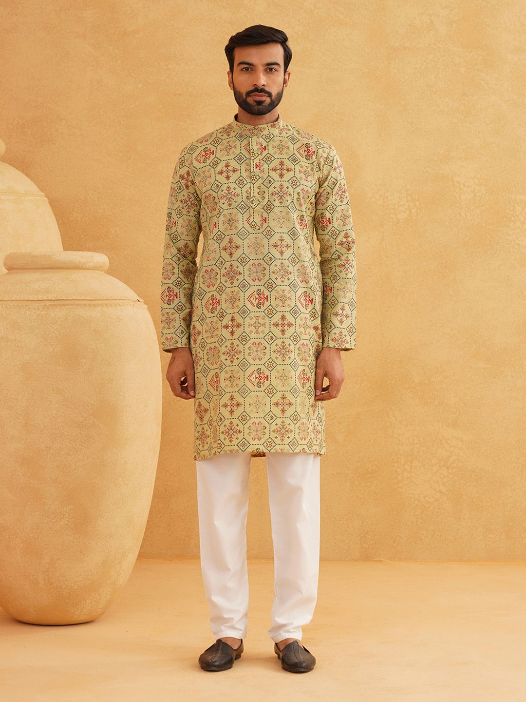 SOJANYA Motif Etnik Bercetak Kolar Jalur Kurta Lurus