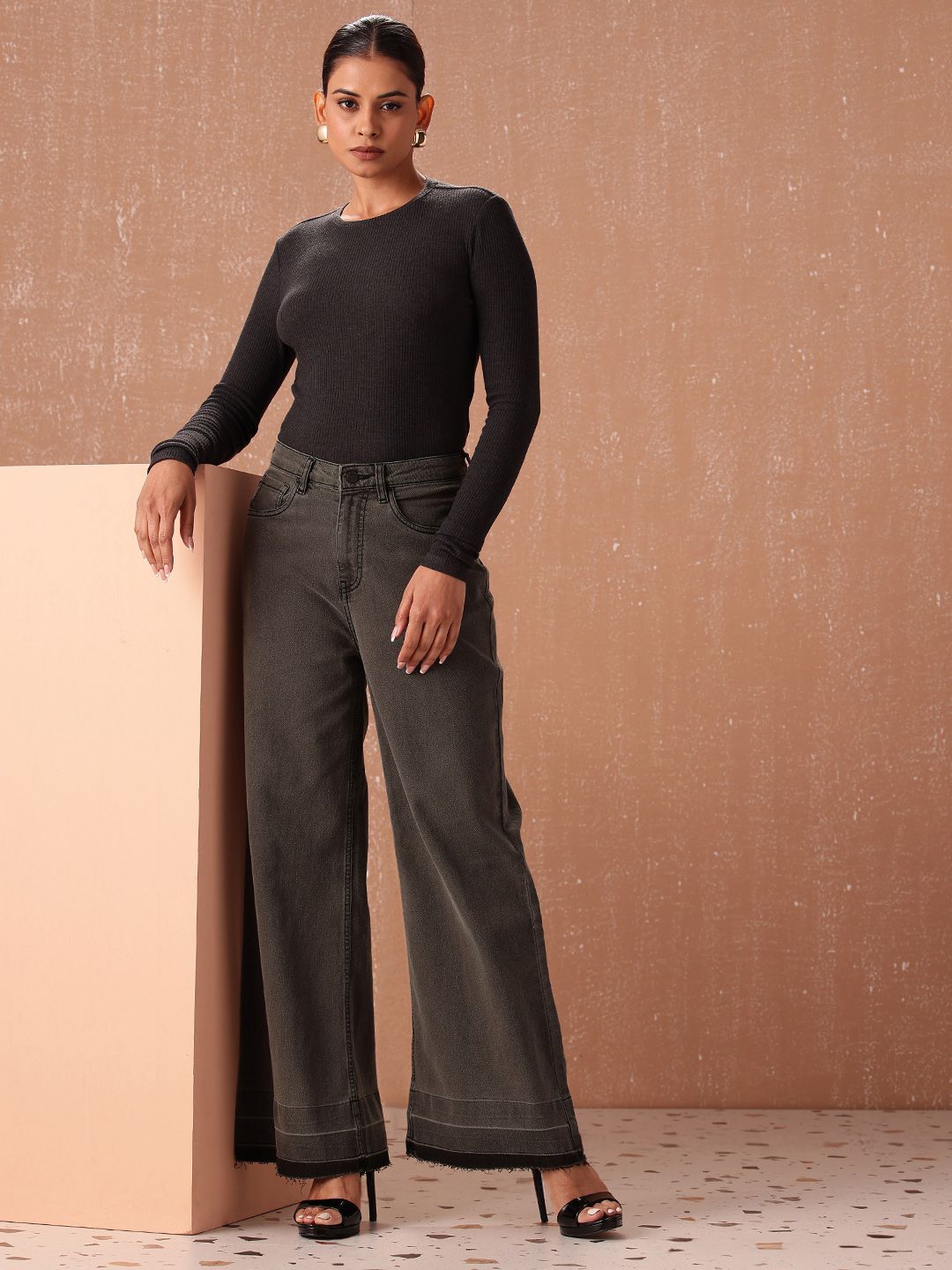 all about you Women Wide Leg High-Rise Light Fade Stretchable Jeans