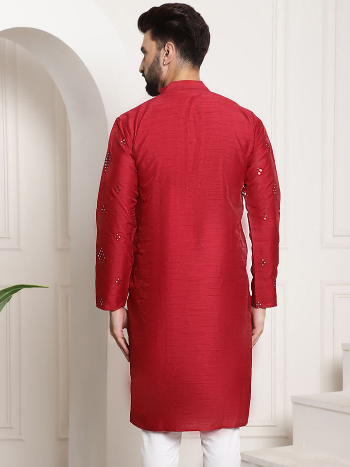 SOJANYA Men Red Embellished Mirror Work Kurta