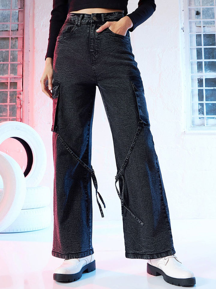 SASSAFRAS Women Black Straight Fit High-Rise Stretchable Cargo Jeans
